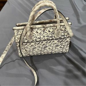 Patricia Nash bag